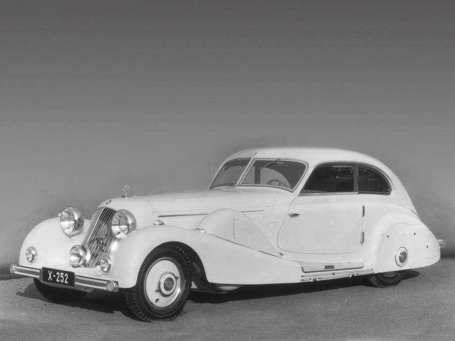  Mercedes-Benz 500K Spezial-Stromlinien-Limousine 1935 года  (фото 1 из 2)